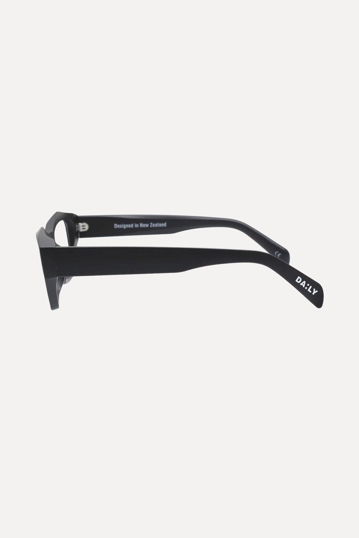 1PM BLACK DAILY EYEWEAR