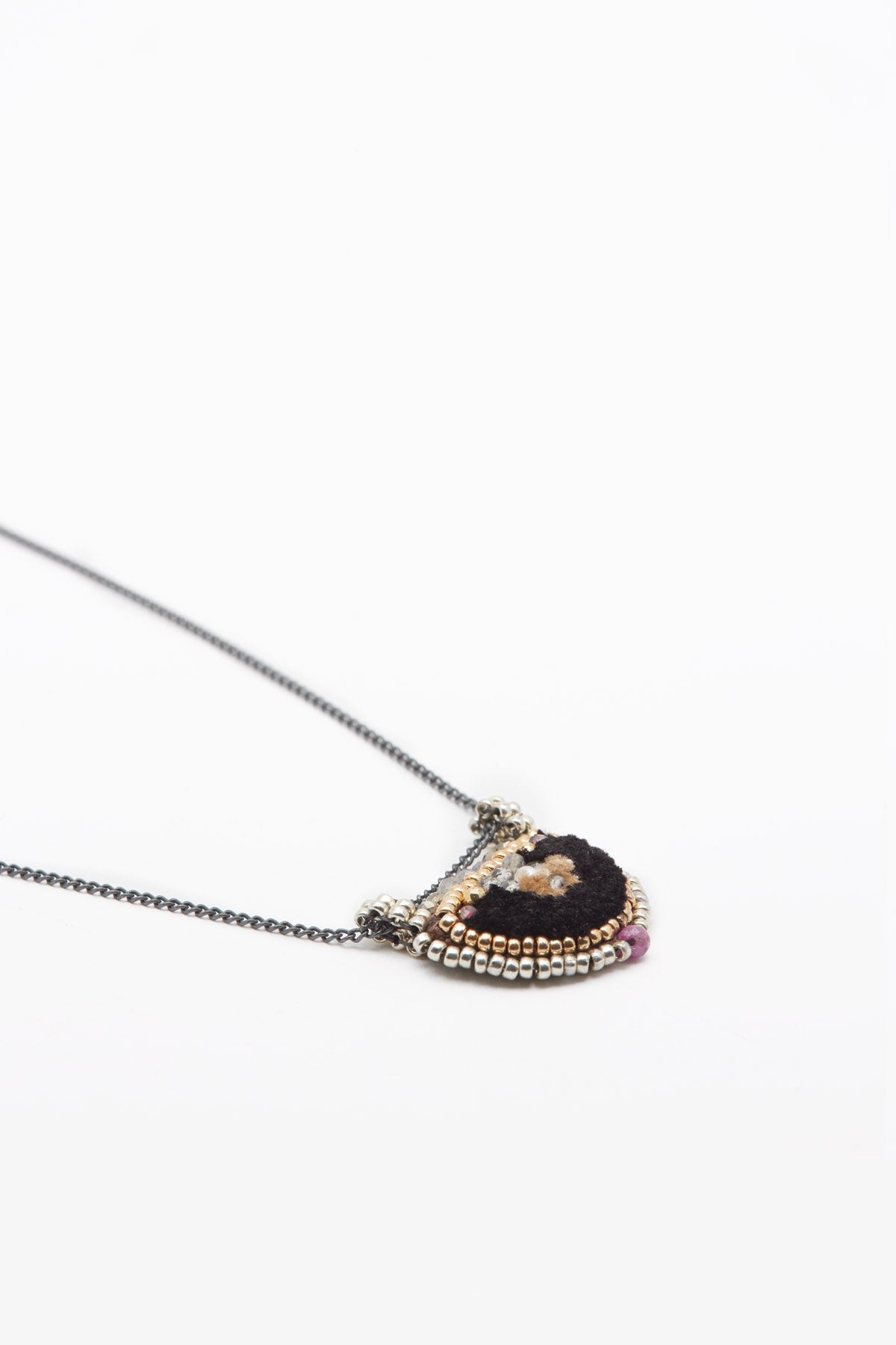 ISHI PENDANT NECKLACE LAB GARNET