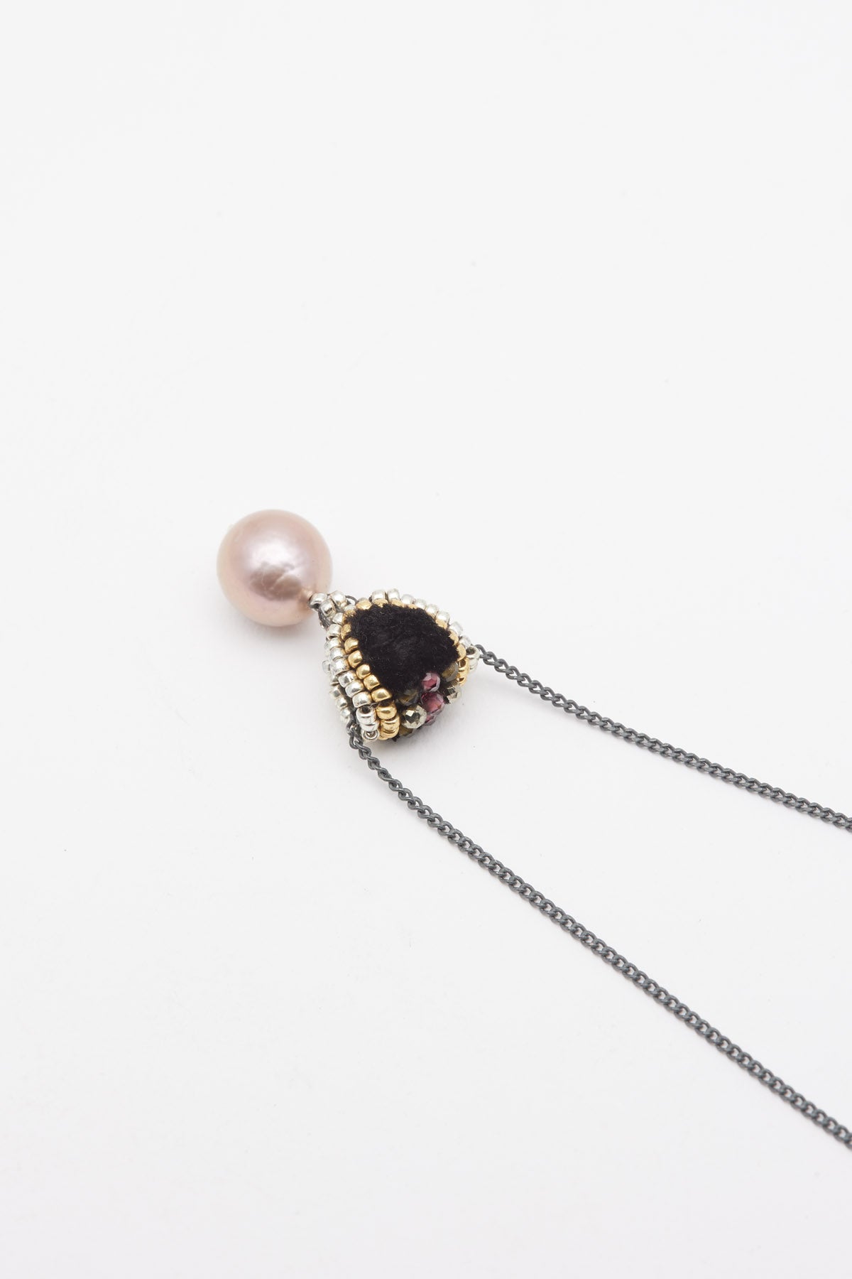 ISHI PENDANT NECKLACE PEARL