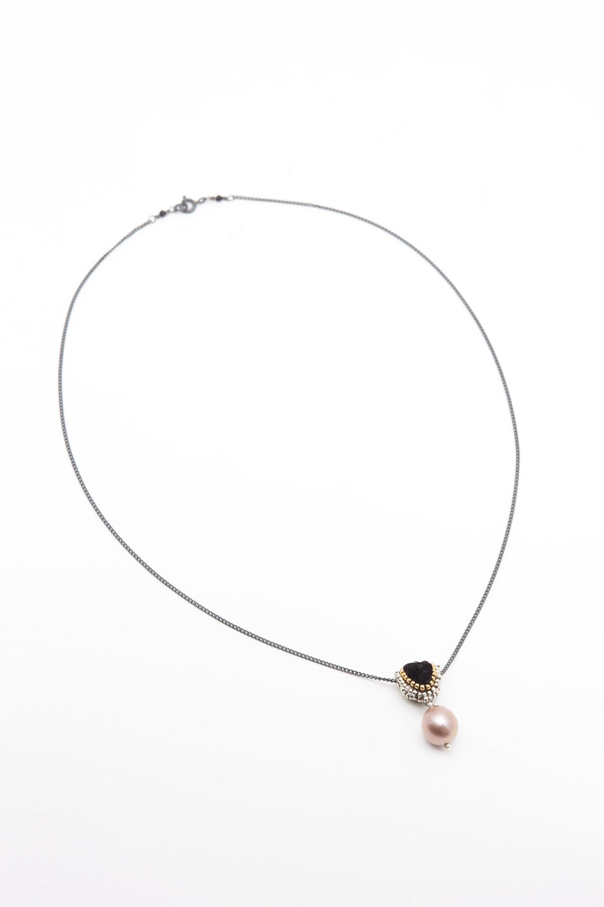 ISHI PENDANT NECKLACE PEARL