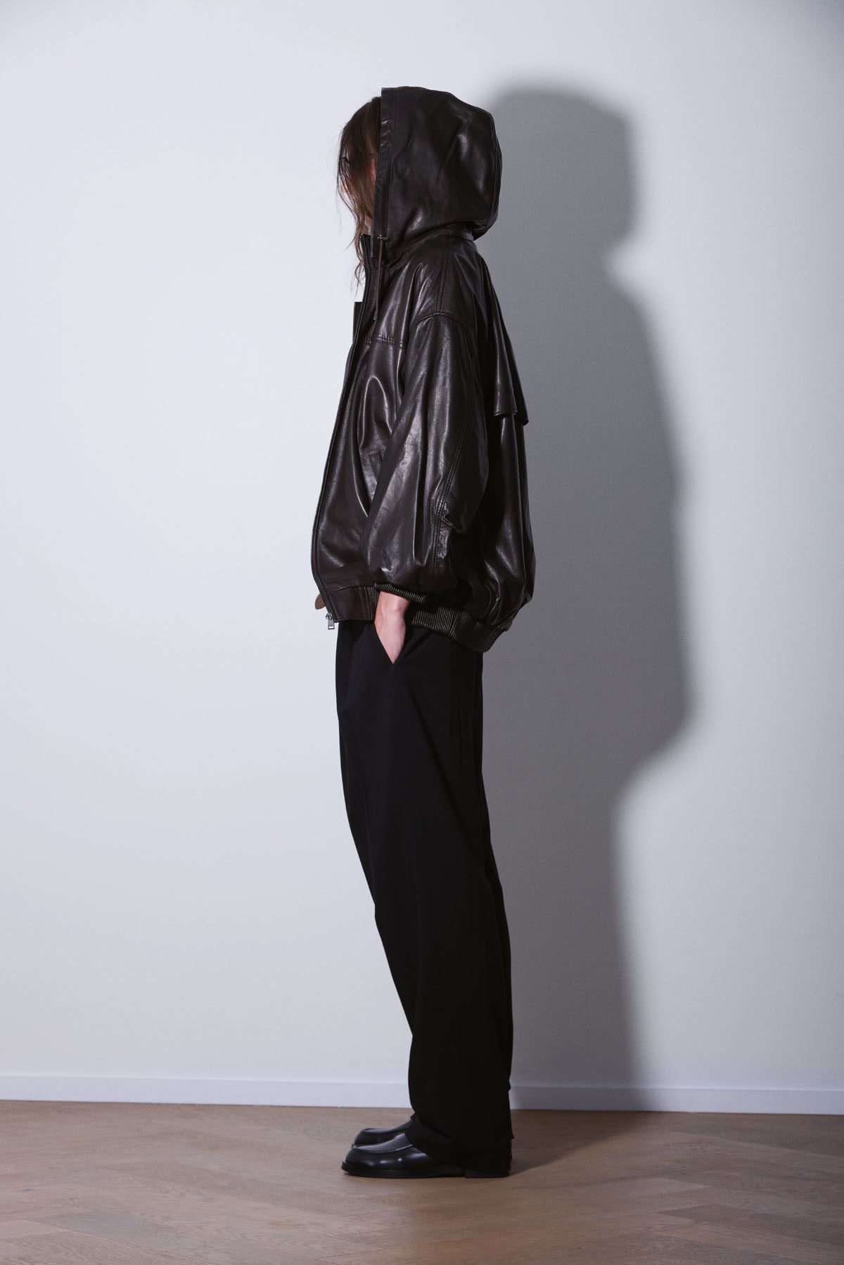 HOODED LEATHER BOMBER DARKEST BROWN