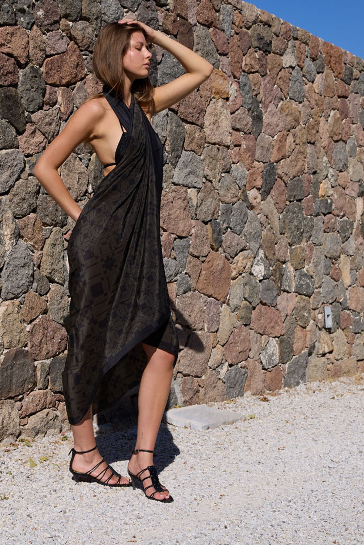 OLIVEWOOD/BLACK RESORT SILK SARONG /SCARF