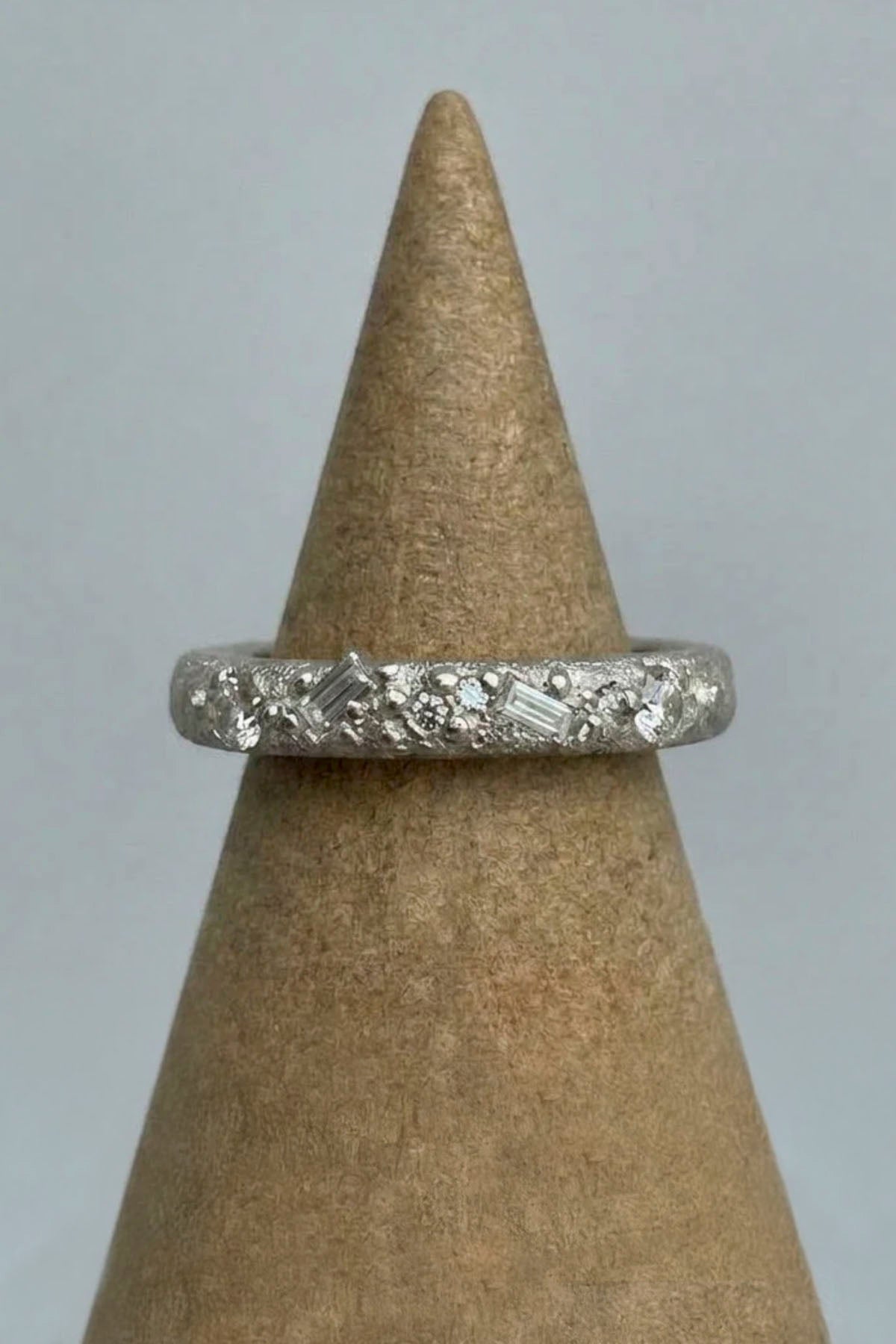 CONSTALLATION BAND SILVER AND MOISSANITE GEMSTONE RING