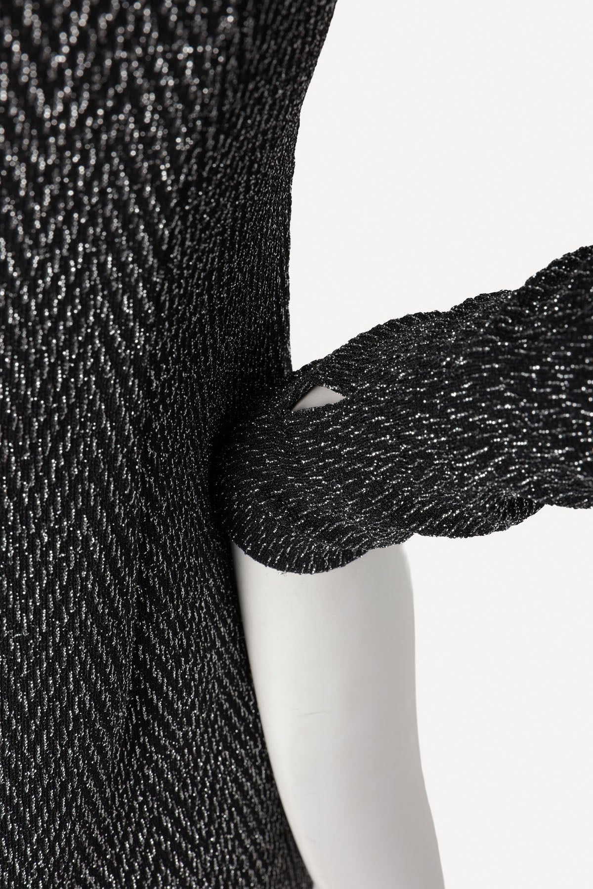 GIOVANNI BOATNECK TOP SILVER HERRINGBONE LUREX