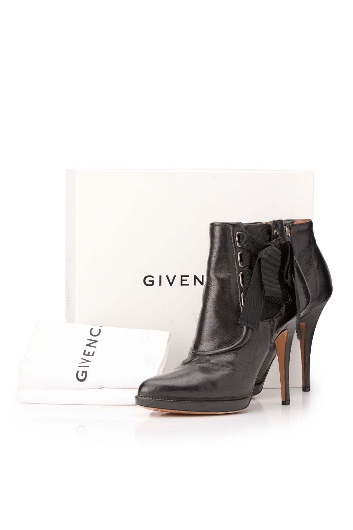 GIVENCHY - EU 40- (good condition)