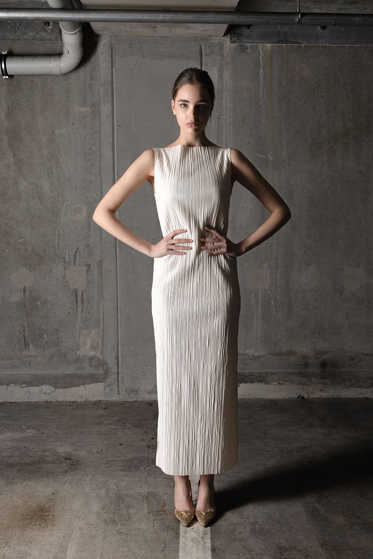 IMAGAWA KLEID KREIDE (NATÜRLICHER LOOK)