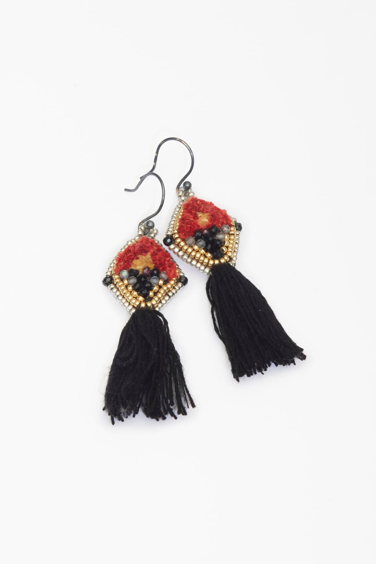 ISHI ARETE PENDULO BLACK & ORANGE SILK - Y1015