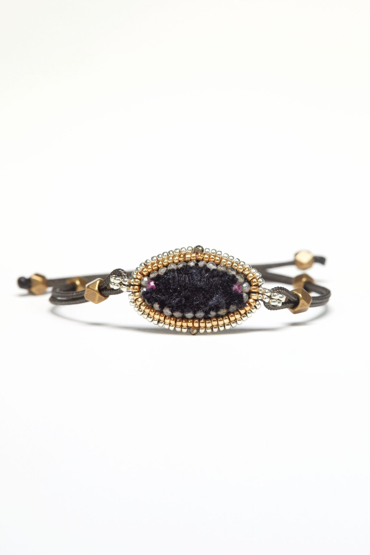 ISHI BRACELET OVAL