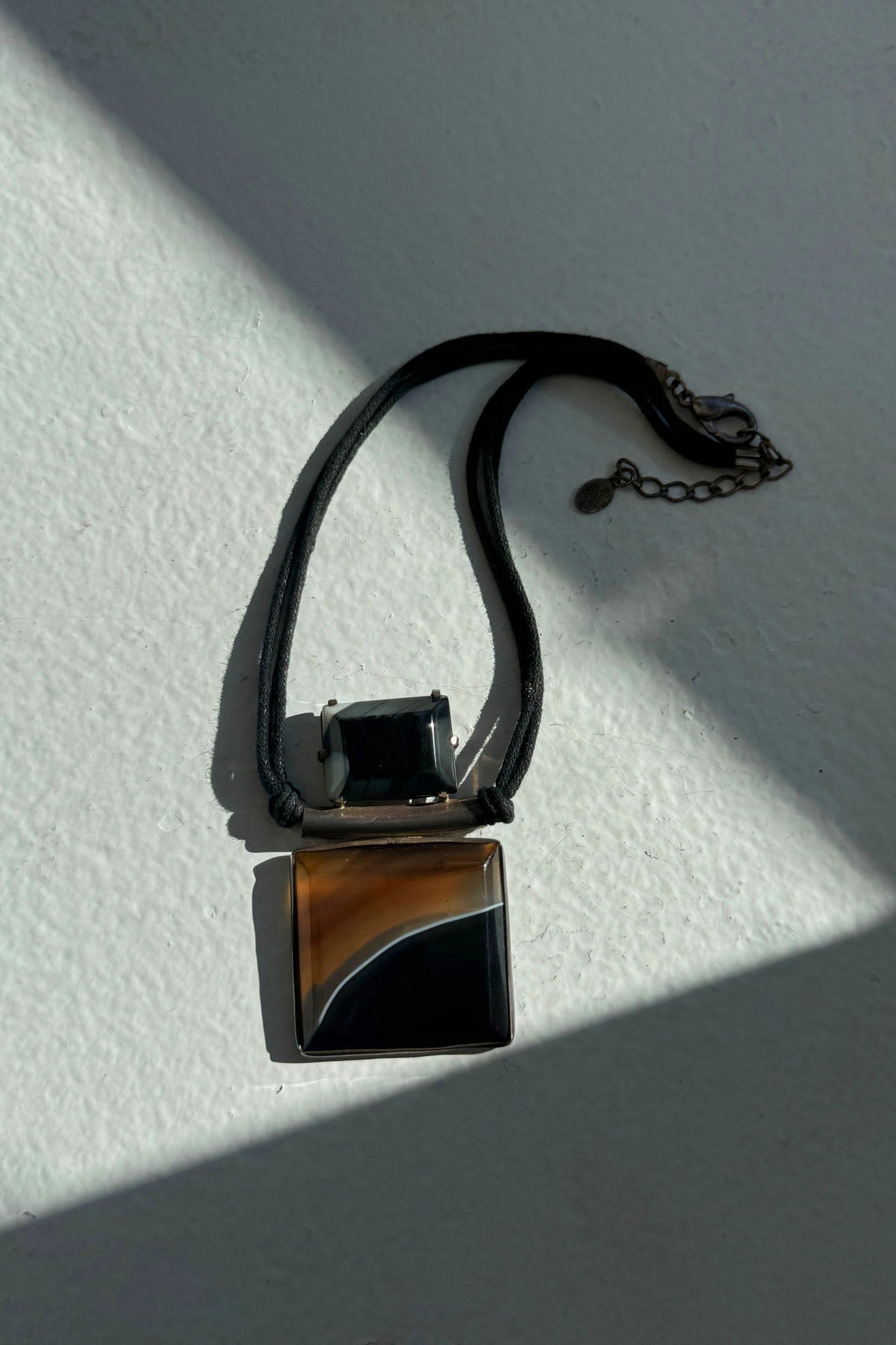 MARBLE AND SILVER NECKLACE