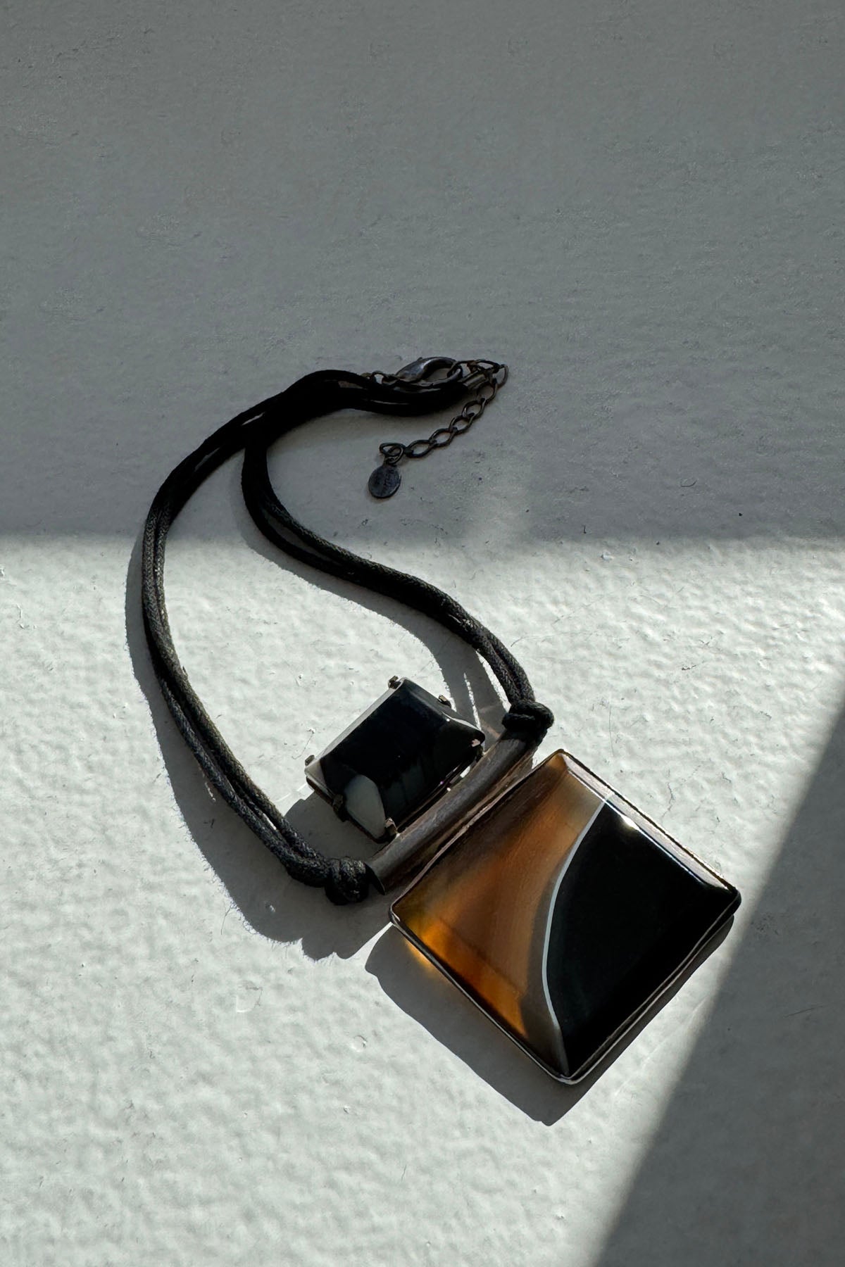 MARBLE AND SILVER NECKLACE