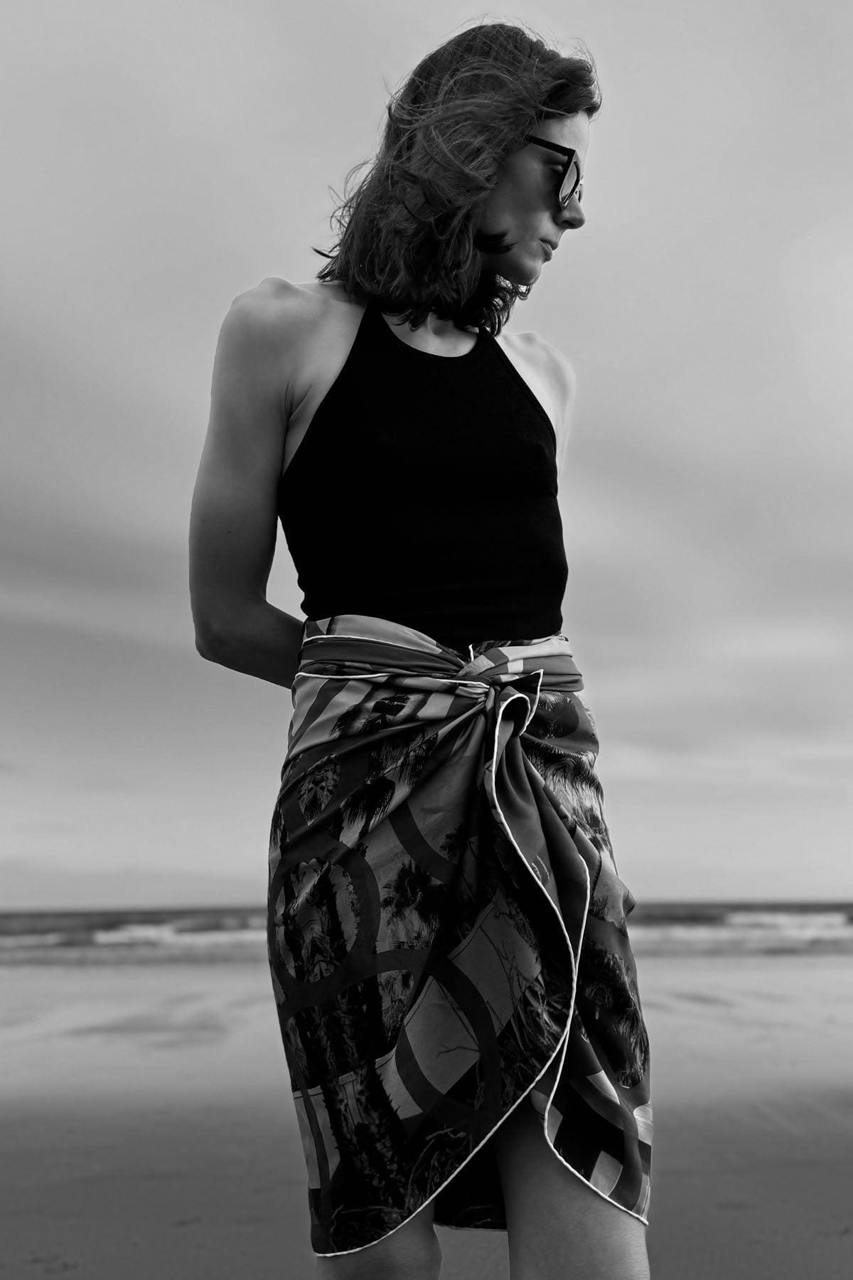 LUNA HALTER TOP BLACK LUREX