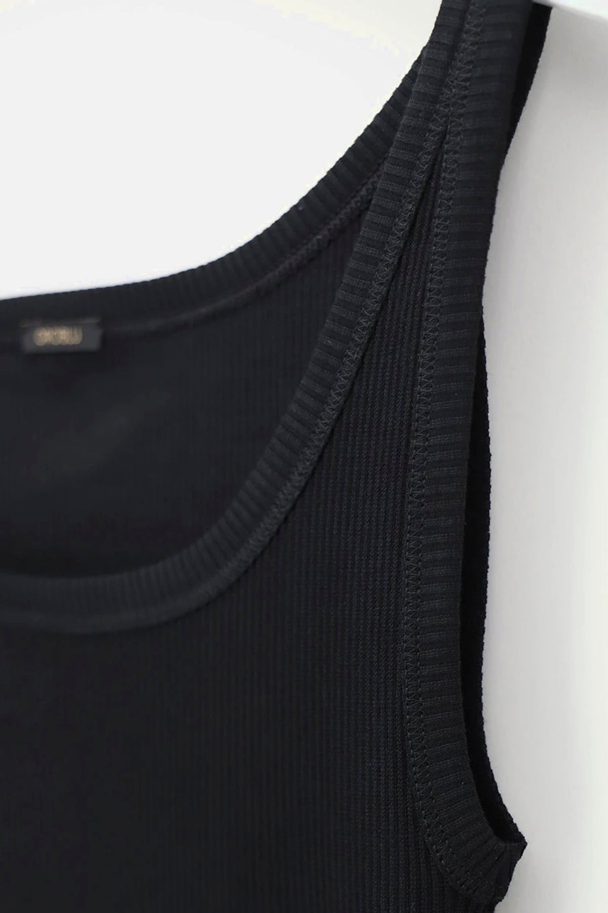 OROBLU PERFECT LINE RIB TANK TOP BLACK