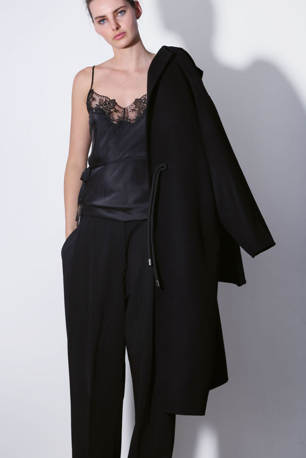 OVERSIZED WOOL CASHMERE COAT WITH ROPE FASTENING