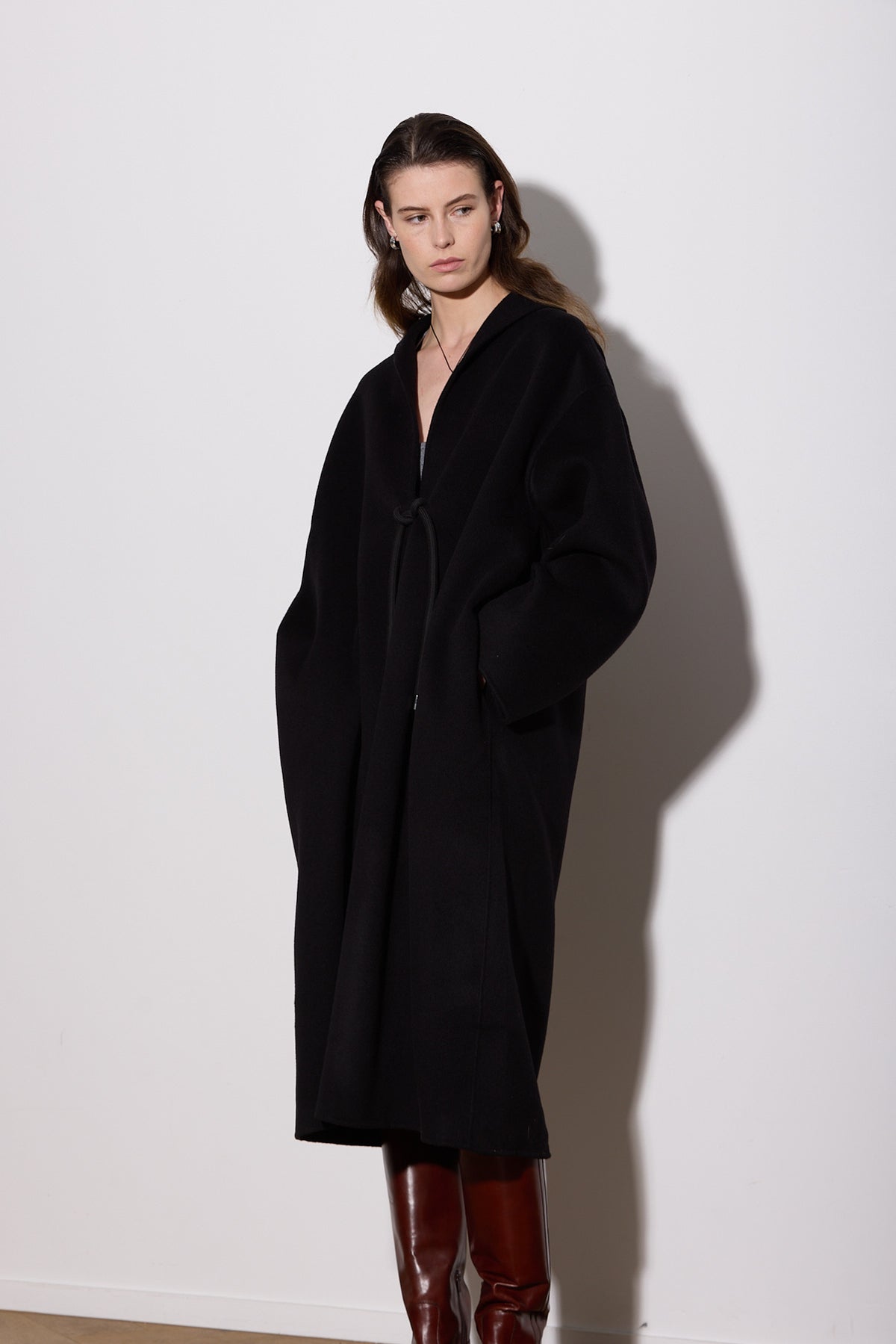 OVERSIZED WOOL CASHMERE COAT WITH ROPE FASTENING