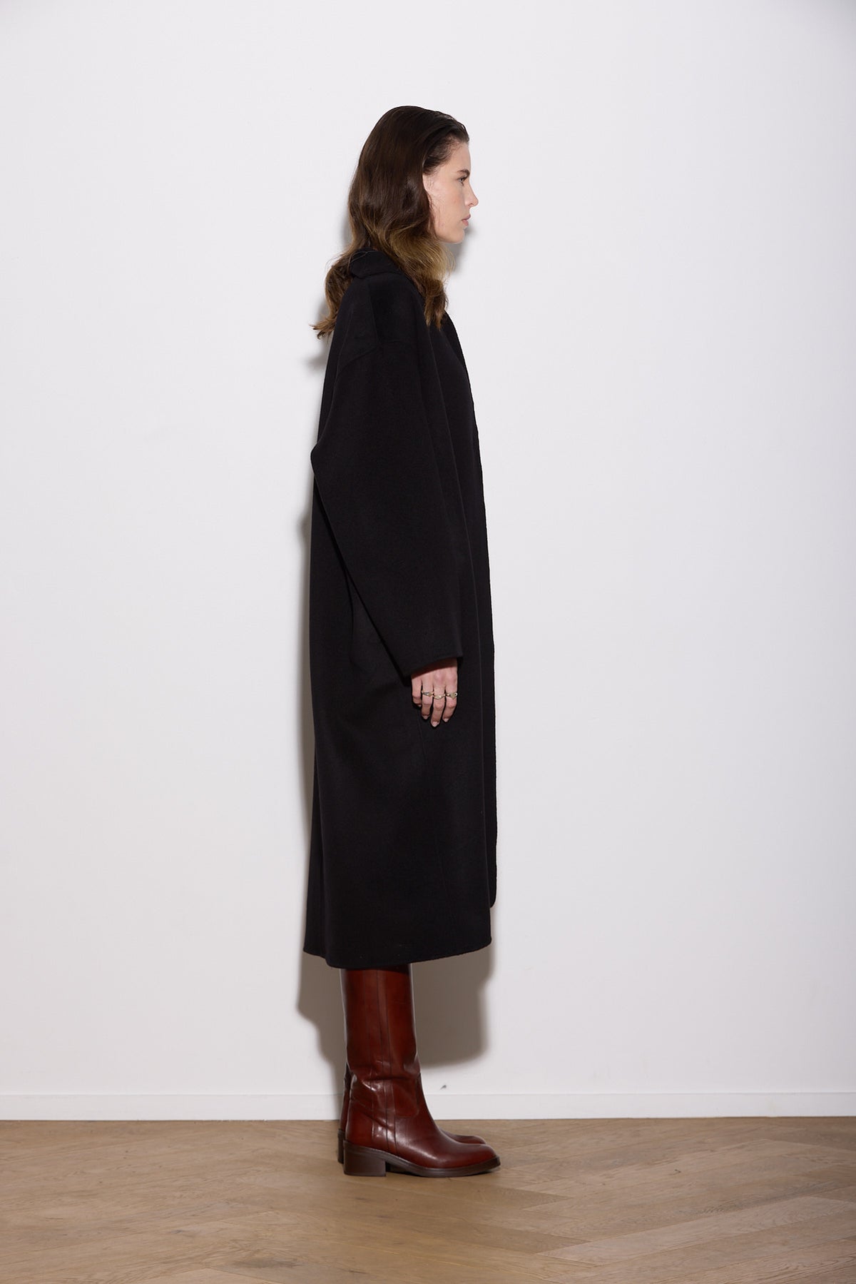 OVERSIZED WOOL CASHMERE COAT WITH ROPE FASTENING
