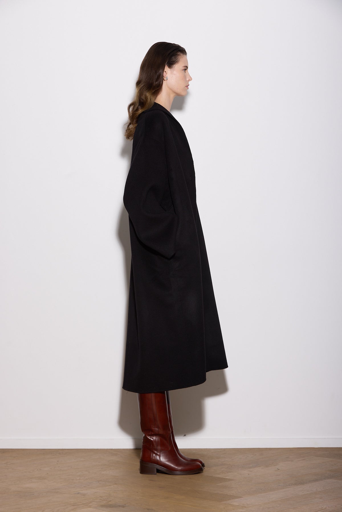 OVERSIZED WOOL CASHMERE COAT WITH ROPE FASTENING