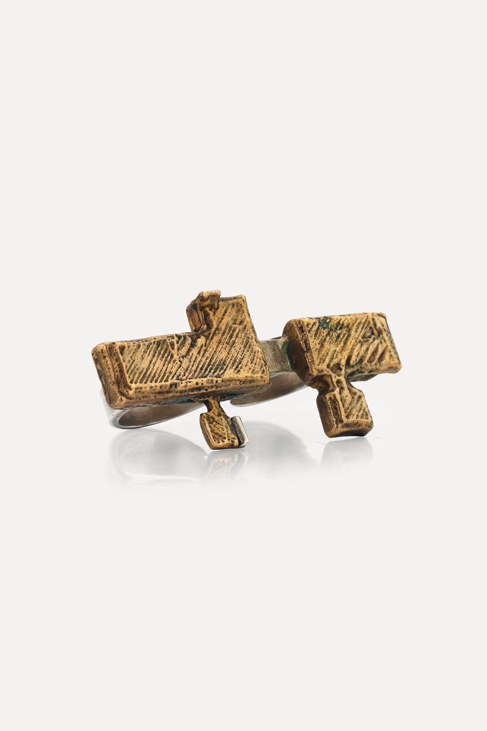 PURE SILVER RING WITH BRASS DETAIL