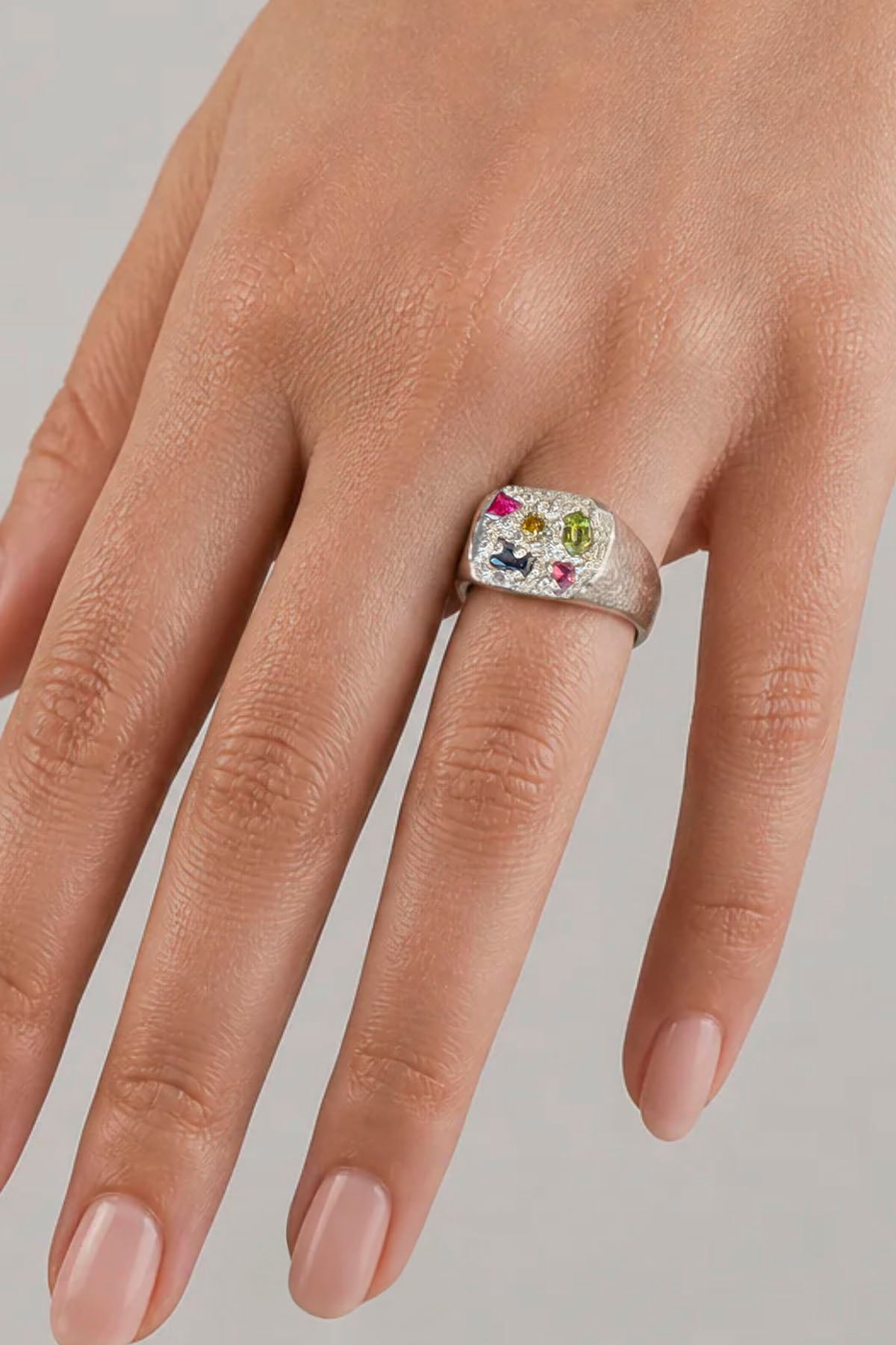 SQUARE SIGNET AND SAPPHIRE RING