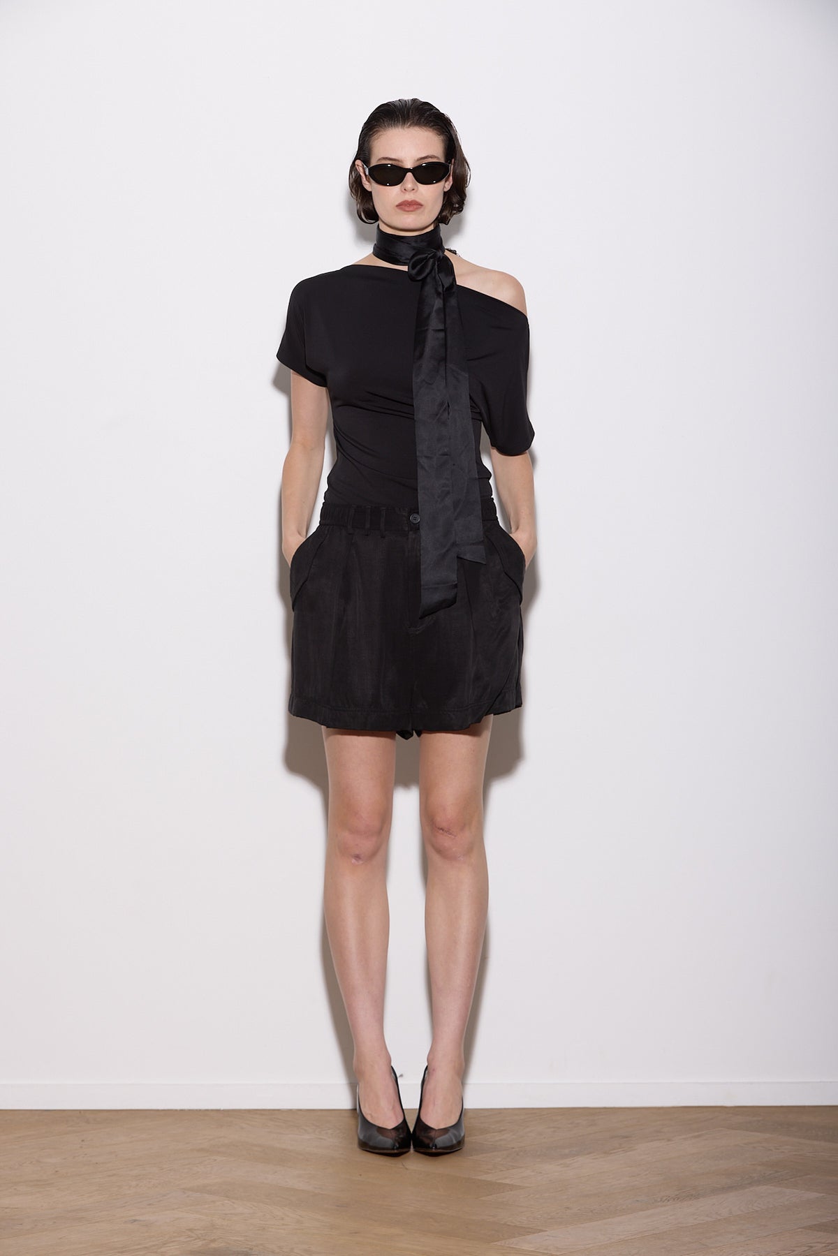 SENNA TOP BLACK RAVENHUE