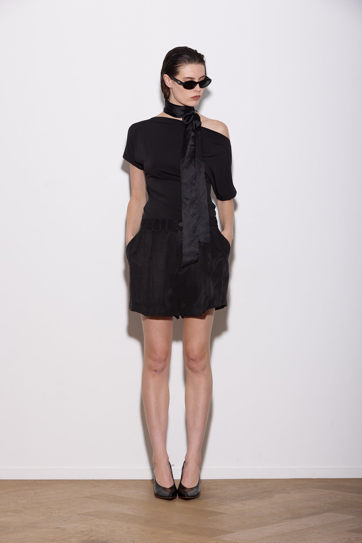 SENNA TOP BLACK RAVENHUE