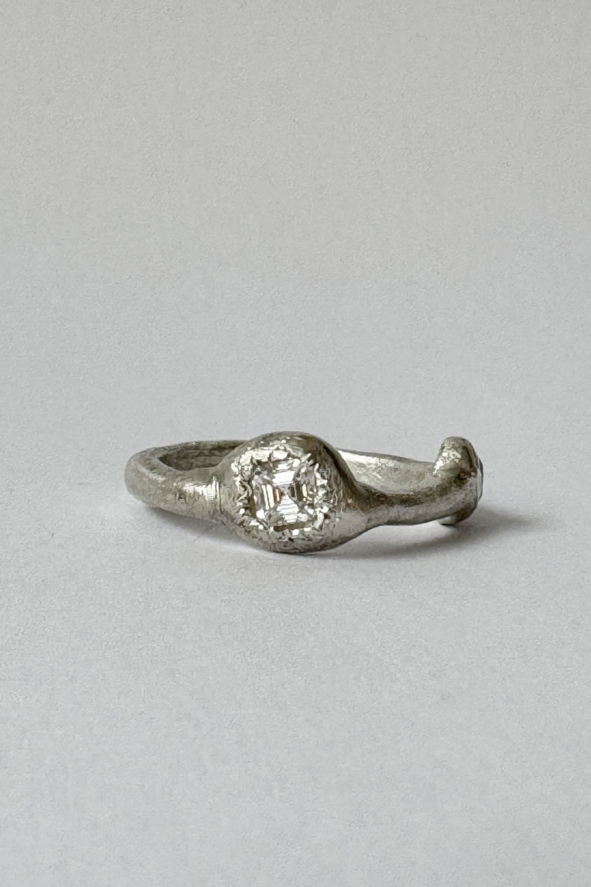 SILVER AND LARGE MOISSANITE RING