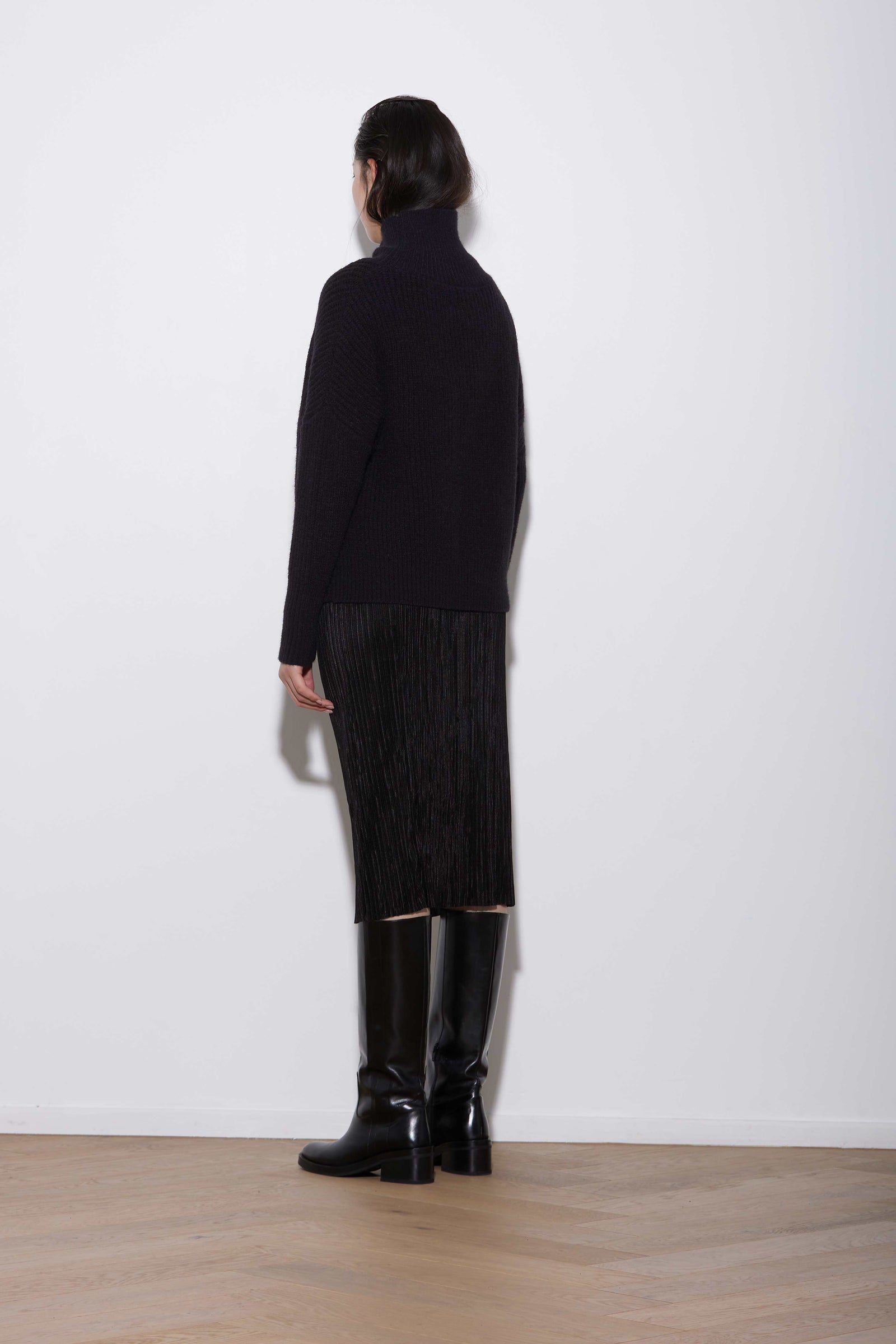 IMAGAWA TUBE SKIRT KNEELENGTH BLACK - KNUEFERMANN 