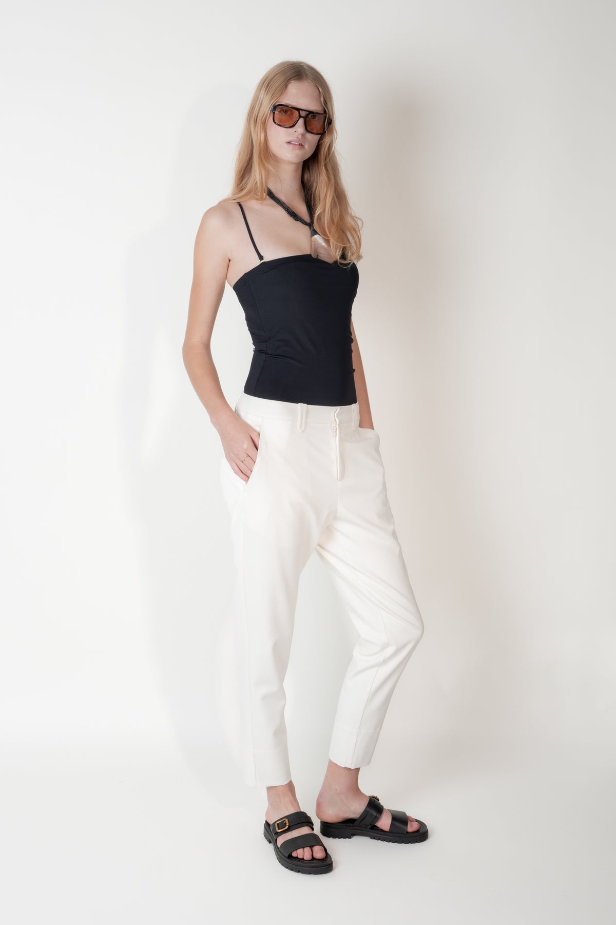 ESSENTIAL SLOUCHPANT SCHWARZ