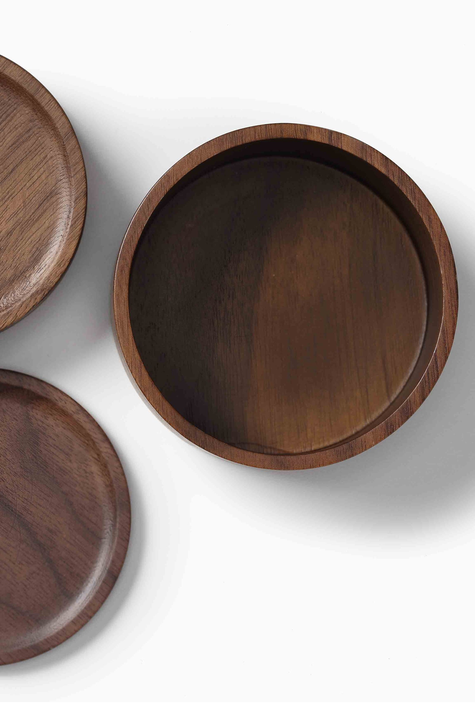 WOODEN COASTER SET WALNUT O/S - KNUEFERMANN 