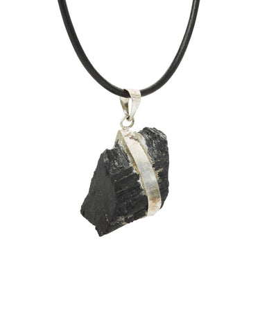 BLACK TOURMALINE SILVER PENDANT - 06 - KNUEFERMANN 