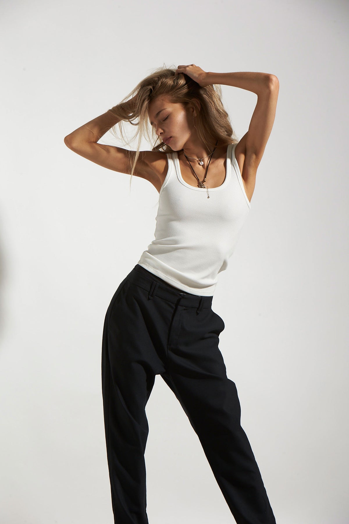 ESSENTIAL SLOUCHPANT BLACK