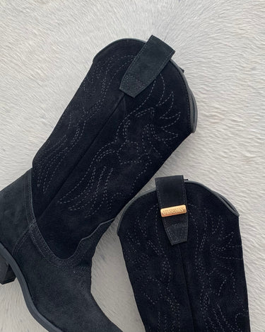 EMBROIDERED BLACK SUEDE BOOT - KNUEFERMANN 